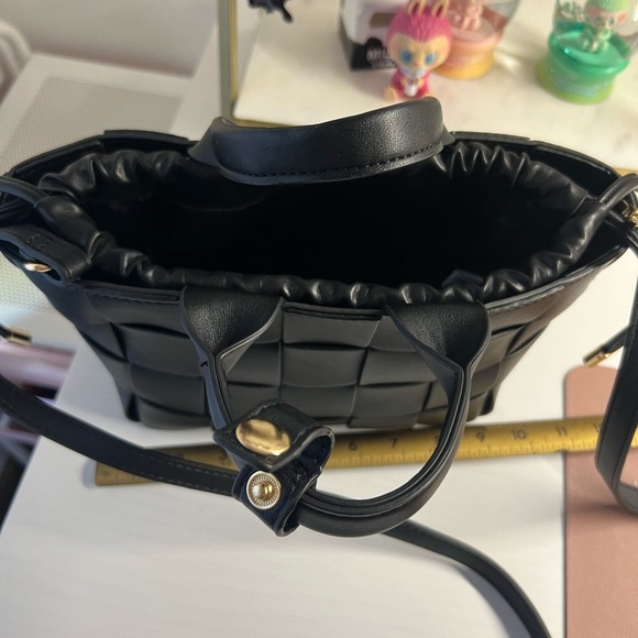 Rachel Zoe Black Woven Tote Bag - Picture 5 of 6